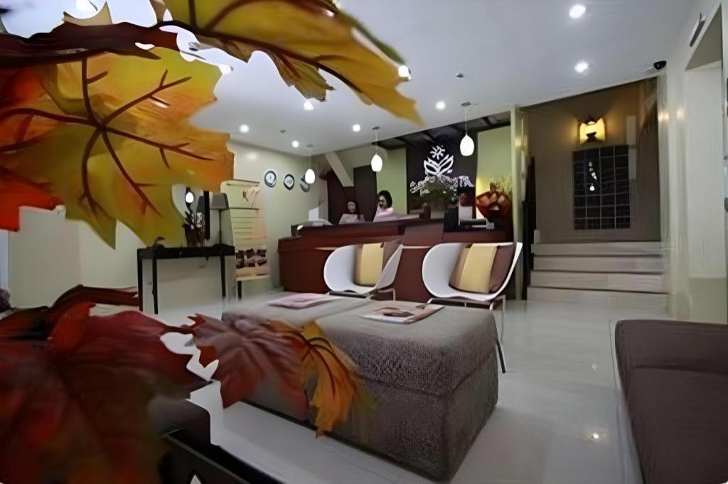 Sampaguita Suites Plaza Garcia Cebu Bagian luar foto